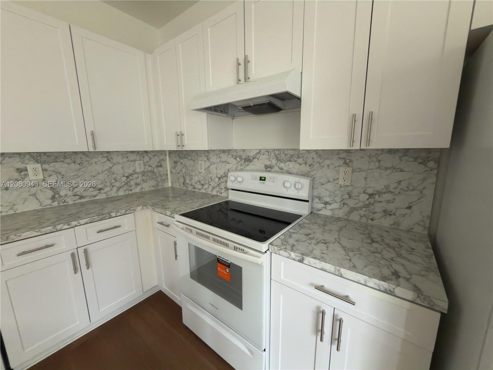 7978 SW 166th Pl, Miami FL 33193 photo 4
