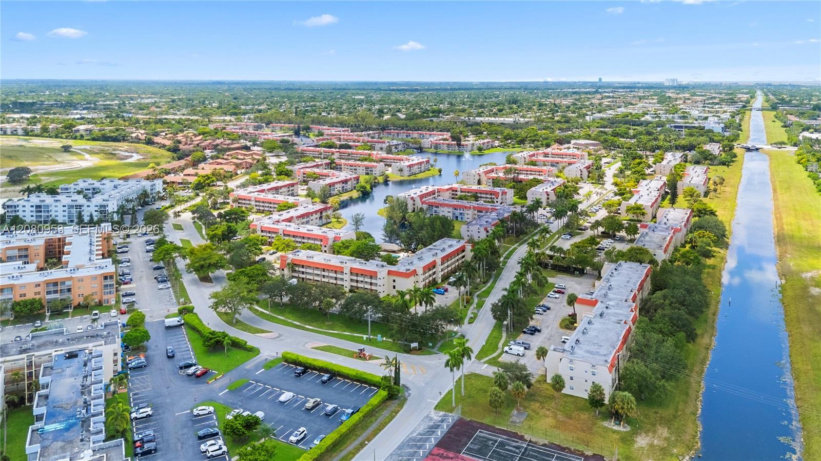 7891 N Sunrise Lakes Dr # 305, Sunrise FL 33322 photo 2