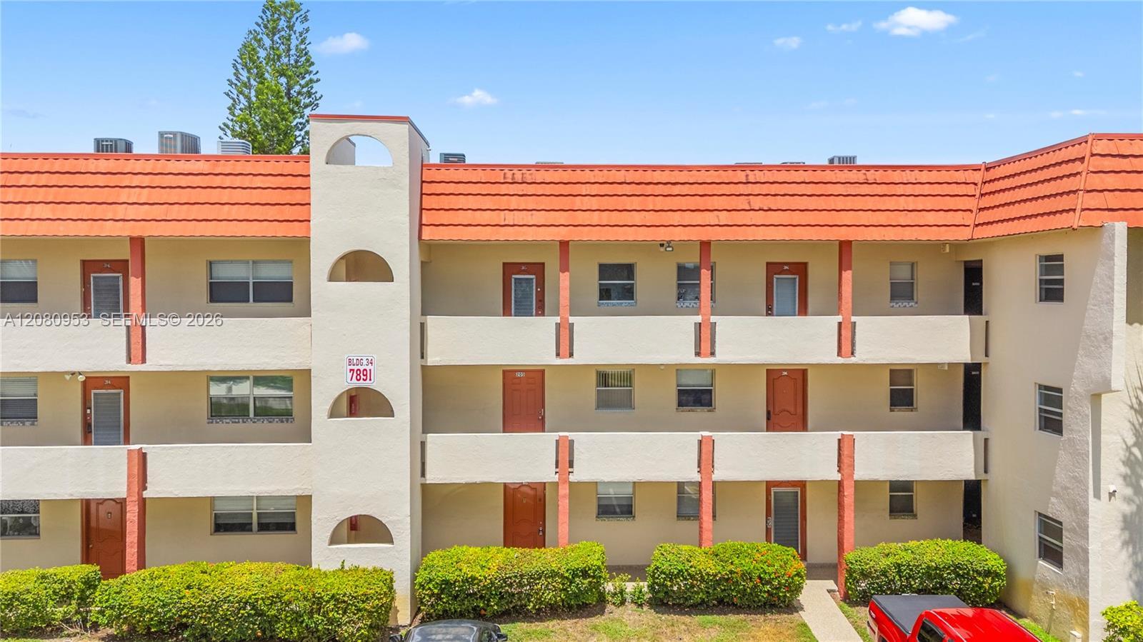 7891 N Sunrise Lakes Dr # 305, Sunrise FL 33322 photo 4