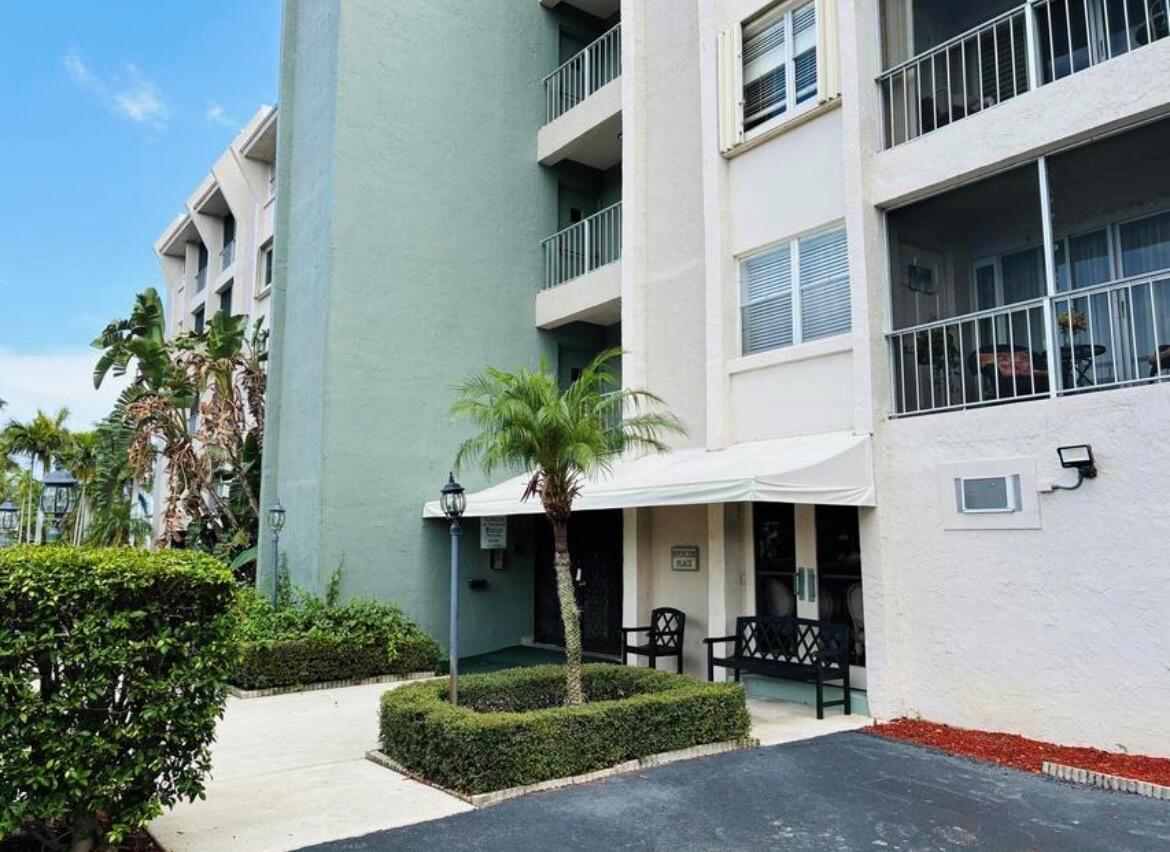 505 Spencer Drive # 312, West Palm Beach FL 33409 photo 2