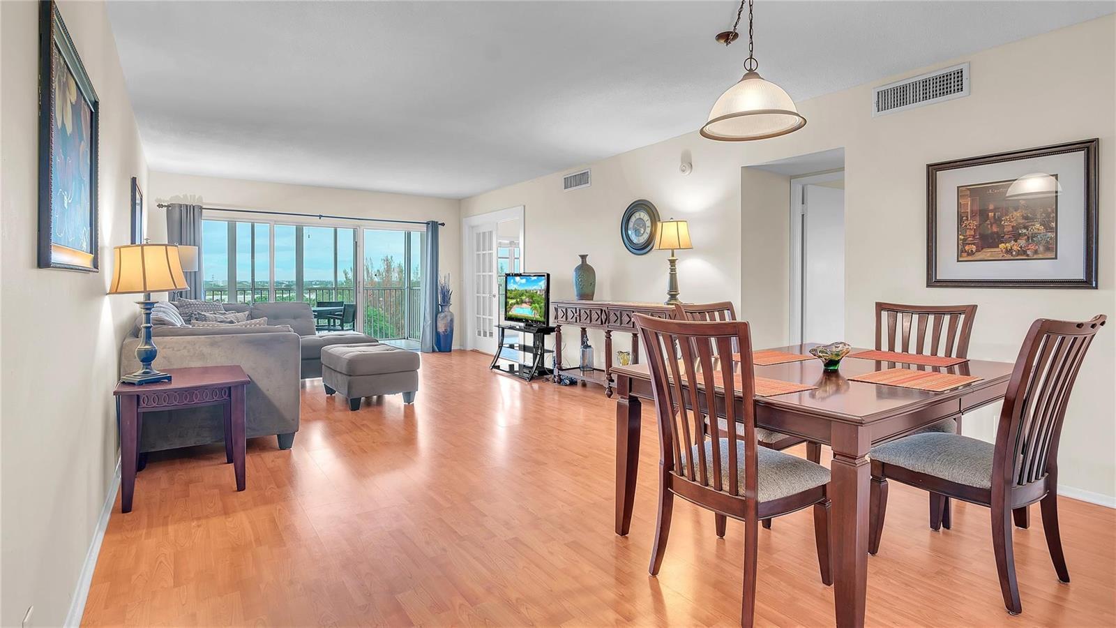 3150 N Palm Aire Drive # 909, Pompano Beach FL 33069 photo 2