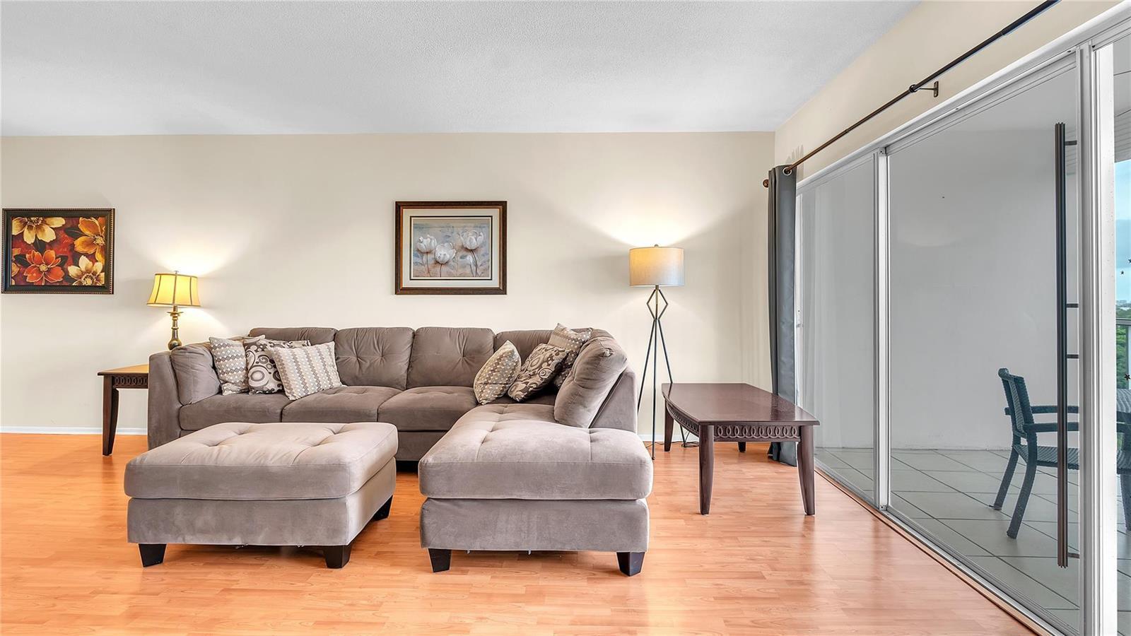 3150 N Palm Aire Drive # 909, Pompano Beach FL 33069 photo 4