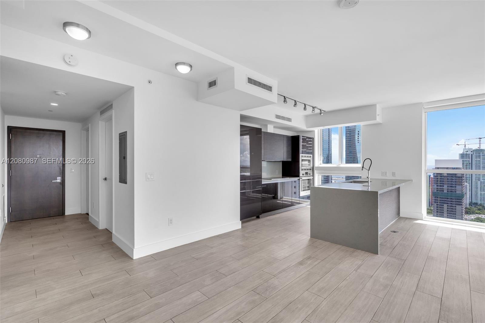 1080 Brickell Ave # 3801, Miami FL 33131 photo 4