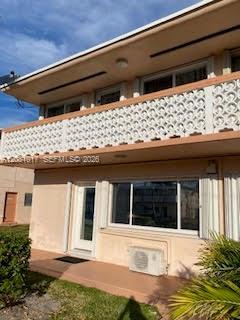 925 SW 11th Ave # 1, Hallandale Beach FL 33009 photo 2