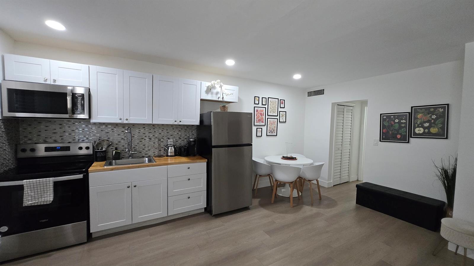 704 NE 8th Street # 5, Hallandale Beach FL 33009 photo 3