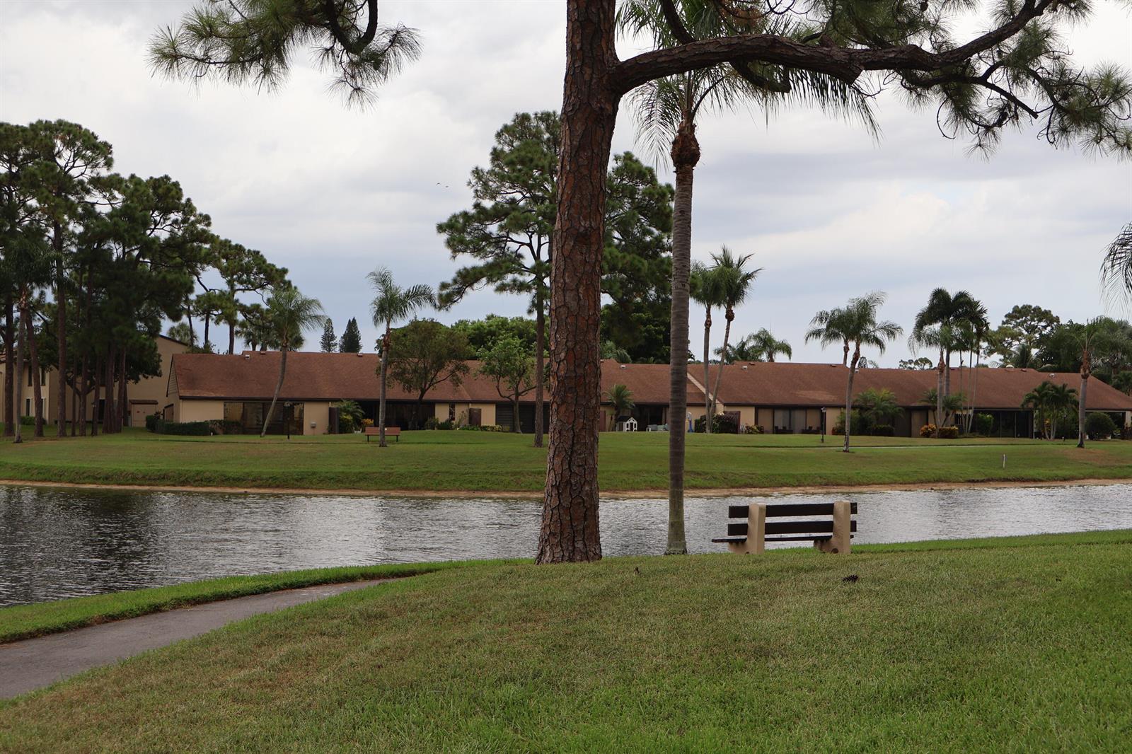 603 Sea Pine Way # H3, FL 33415 photo 3