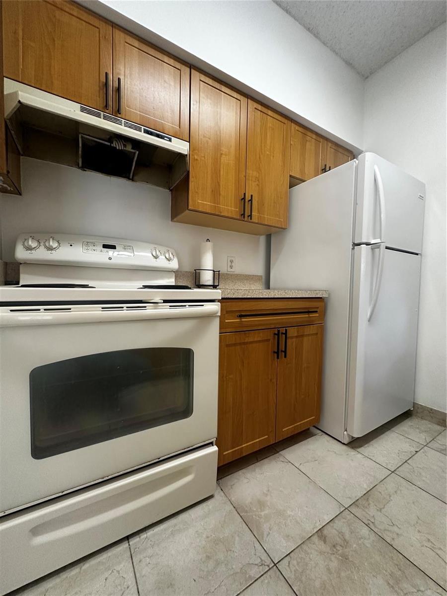 820 CYPRESS PARK Way # I2, Deerfield Beach FL 33064 photo 4
