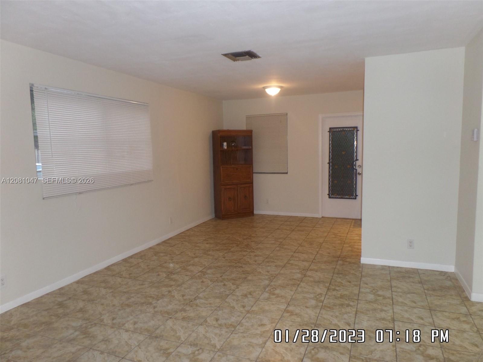 2222 Jackson St # 1E, Hollywood FL 33020 photo 2
