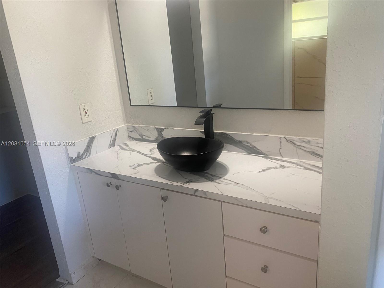 410 NW 33rd St # 0, Miami FL 33127 photo 2