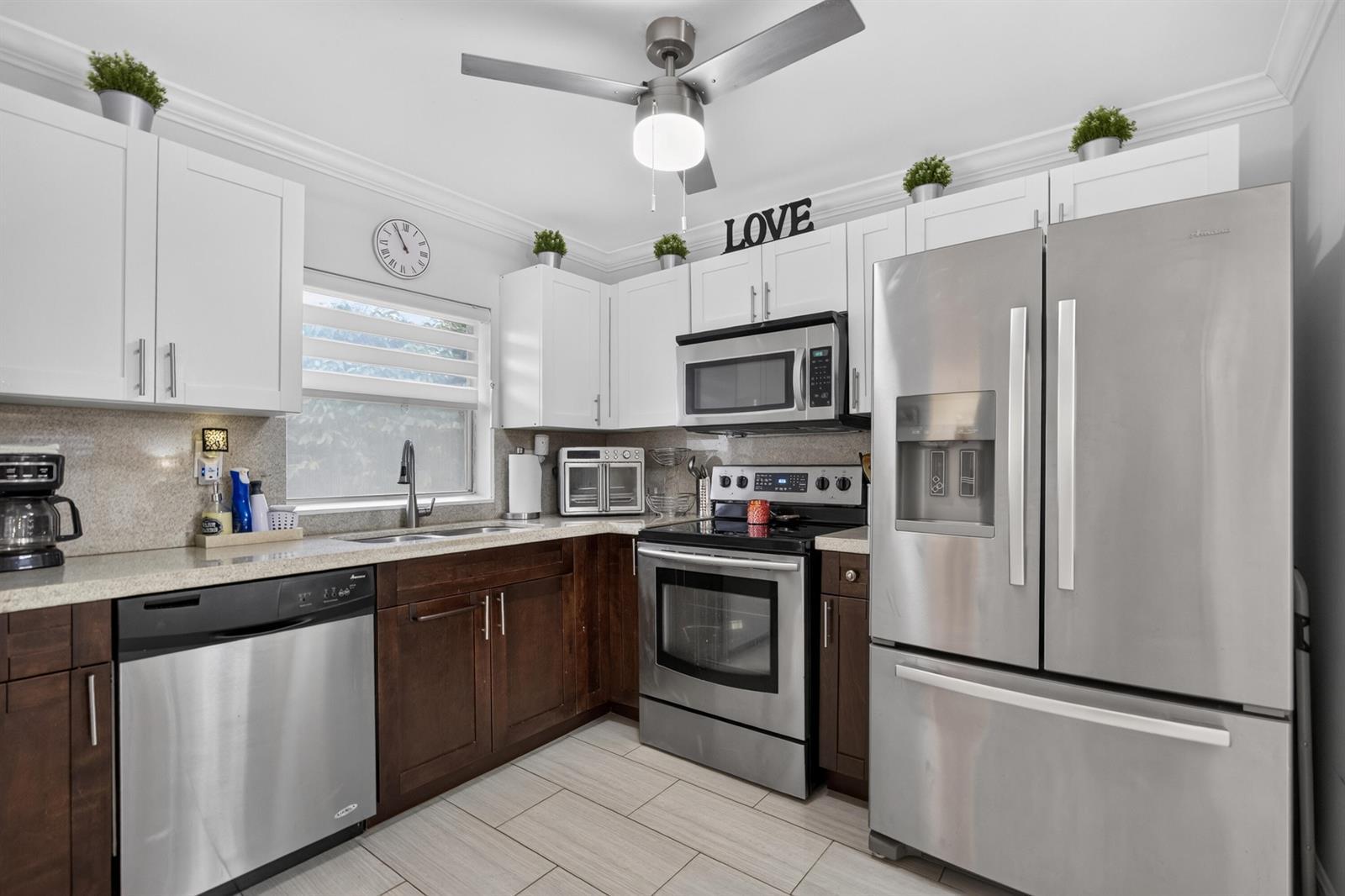 9881 Sunrise Lakes Boulevard # 308, Sunrise FL 33322 photo 2