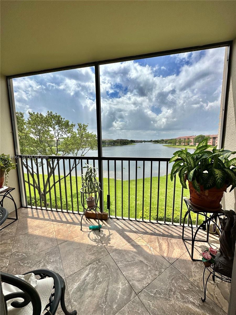 13800 SW 5th Ct # 311M, Pembroke Pines FL 33027 photo 2