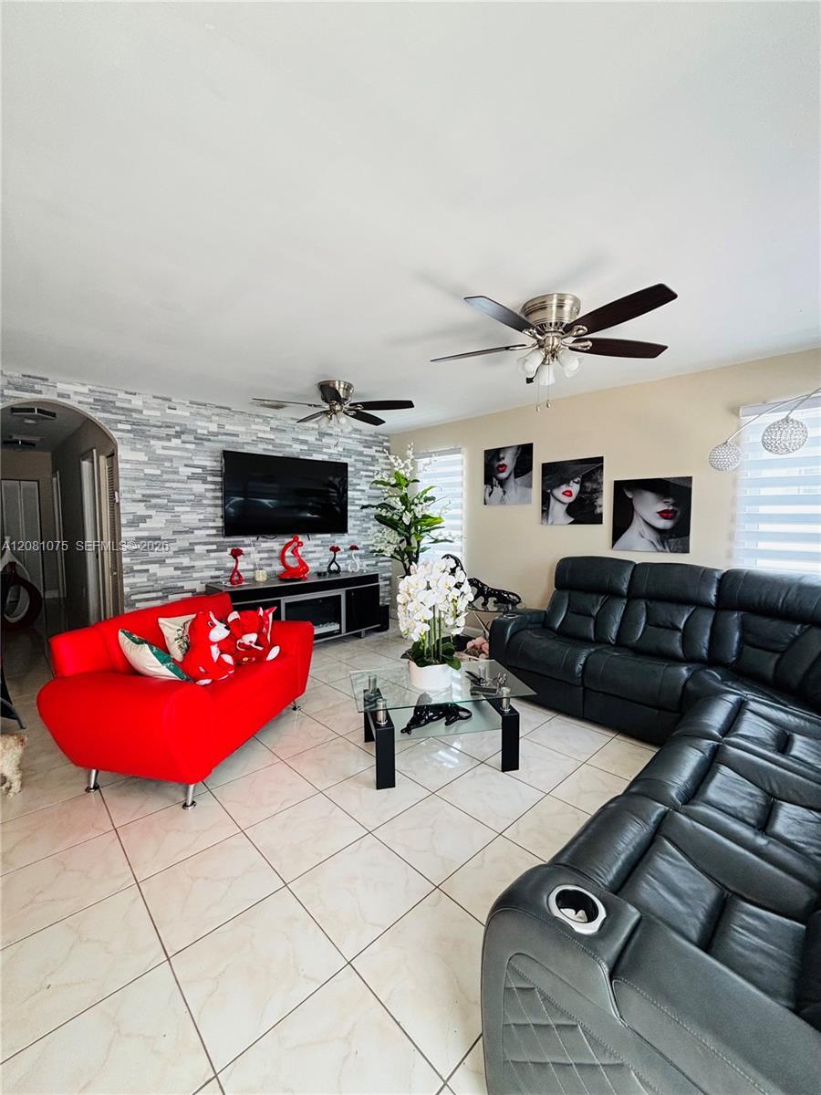 502 NW 7th Ave, Homestead FL 33030 photo 5