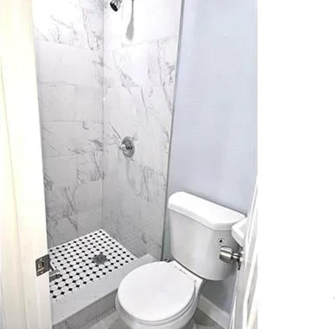 1132 W 27th Street, Riviera Beach FL 33404 photo 4