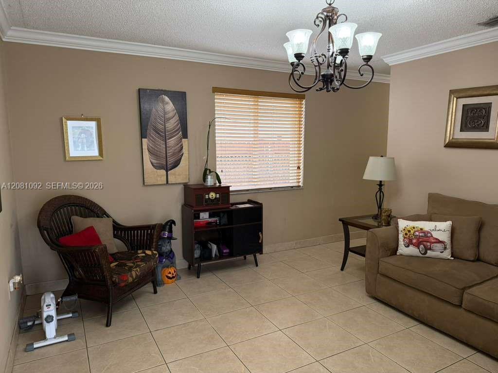 Hialeah, FL 33013 photo 2