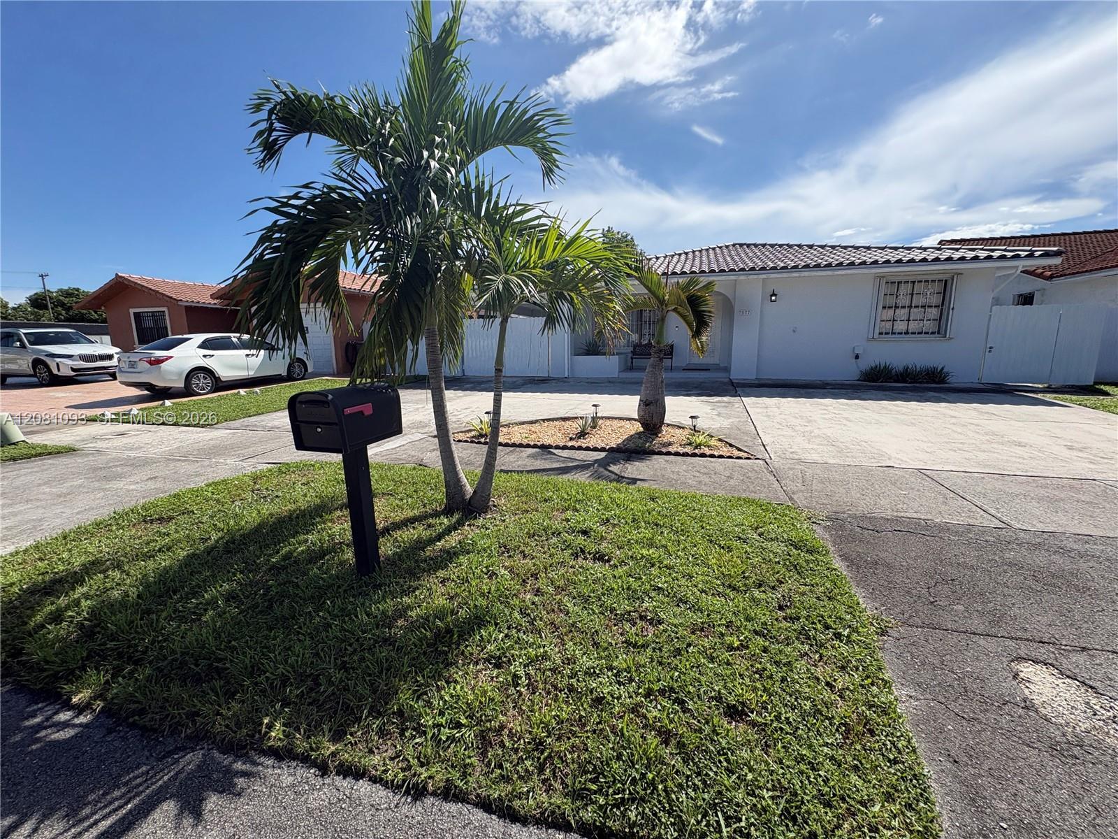 7577 W 5th Ln, Hialeah FL 33014 photo 3