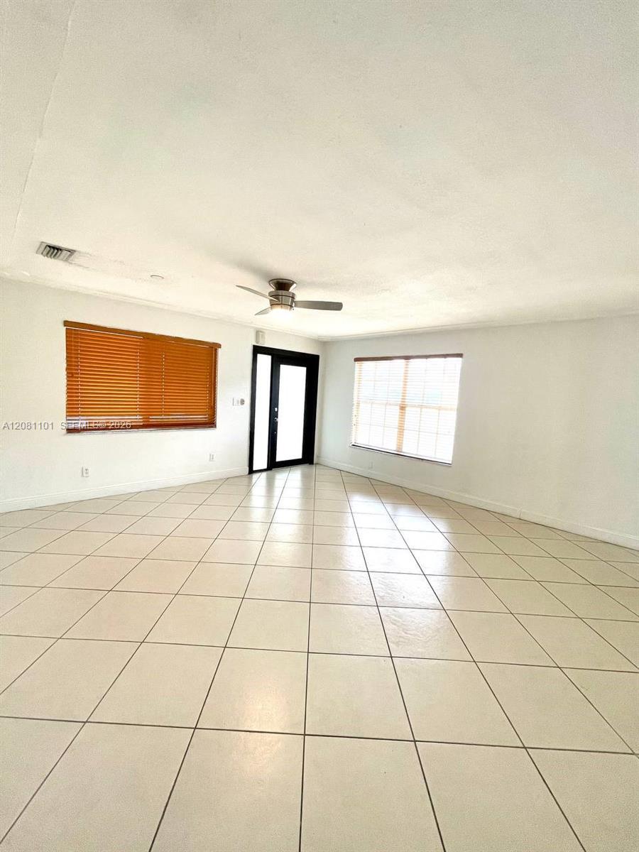 62 W 44th St # 0, Hialeah FL 33012 photo 2