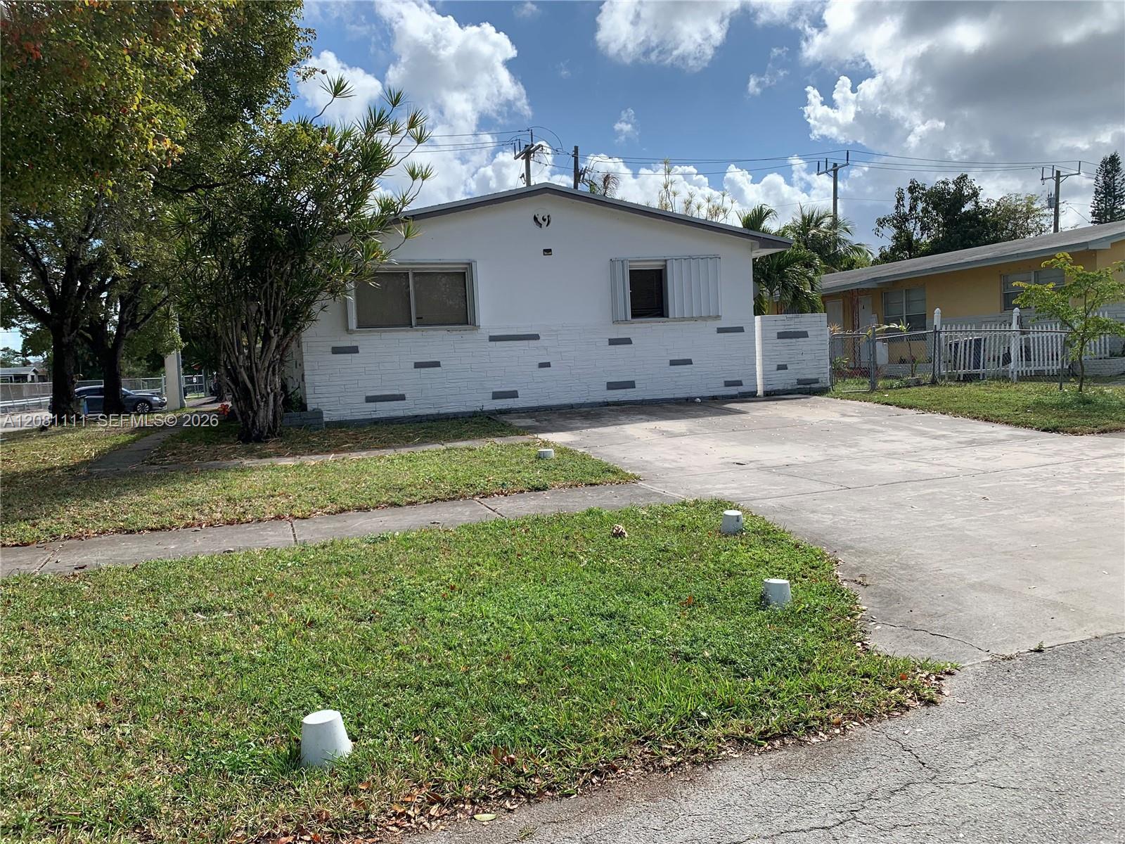 401 SW 8th St # A, Hallandale Beach FL 33009 photo 3