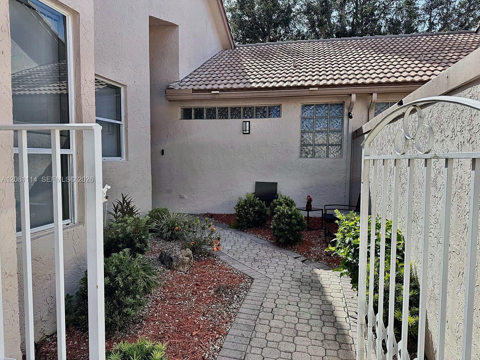 8976 Shoal Creek Ln # 8976, Boynton Beach FL 33472 photo 2