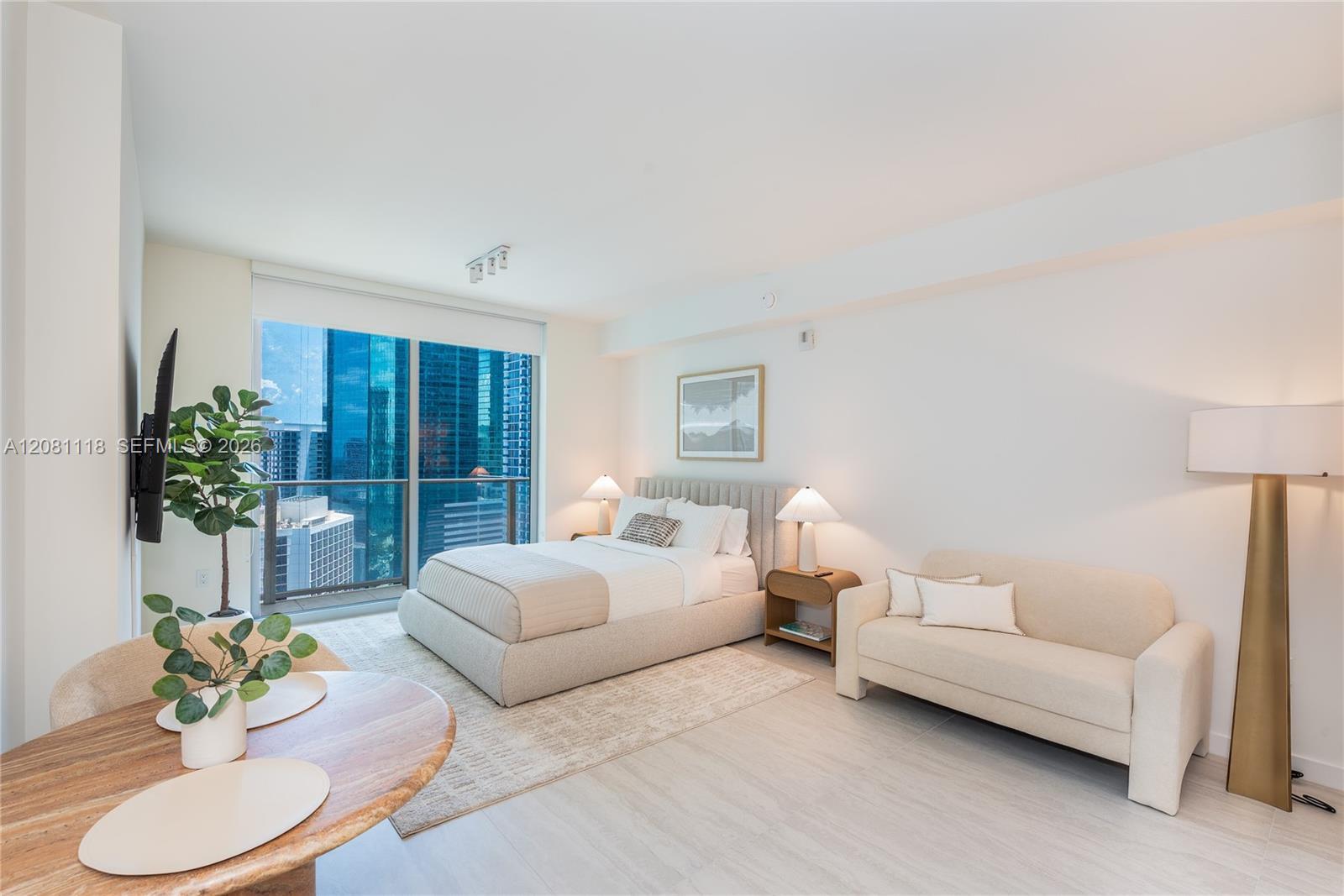 77 SE 5th St # 3204, Miami FL 33131