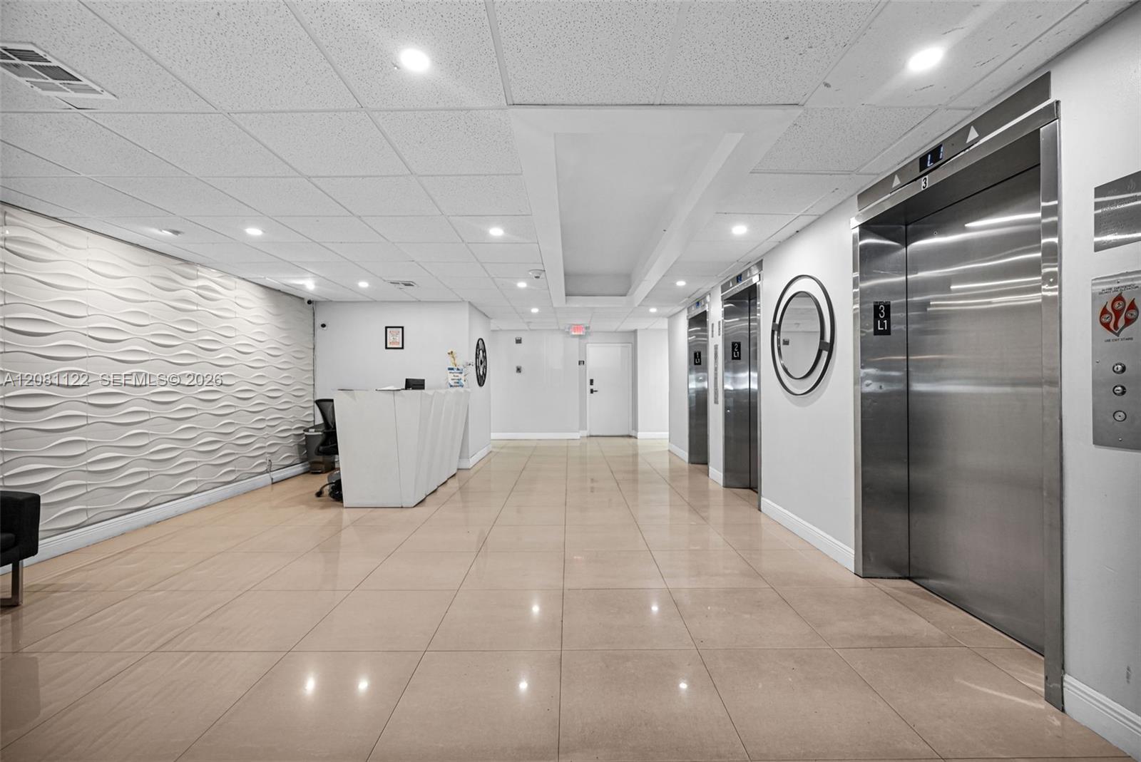 1600 S Ocean Dr, Hollywood FL 33019 photo 2