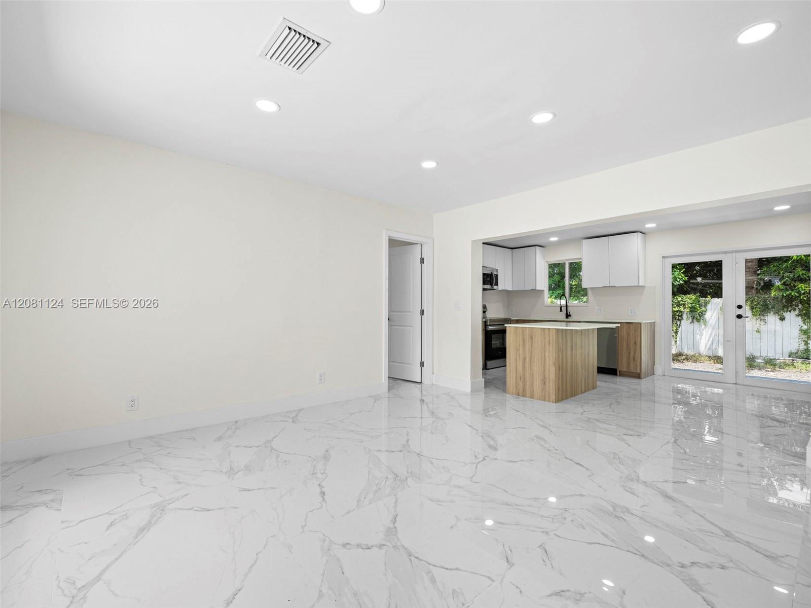 3651 SW 40th Ave, West Park FL 33023 photo 3