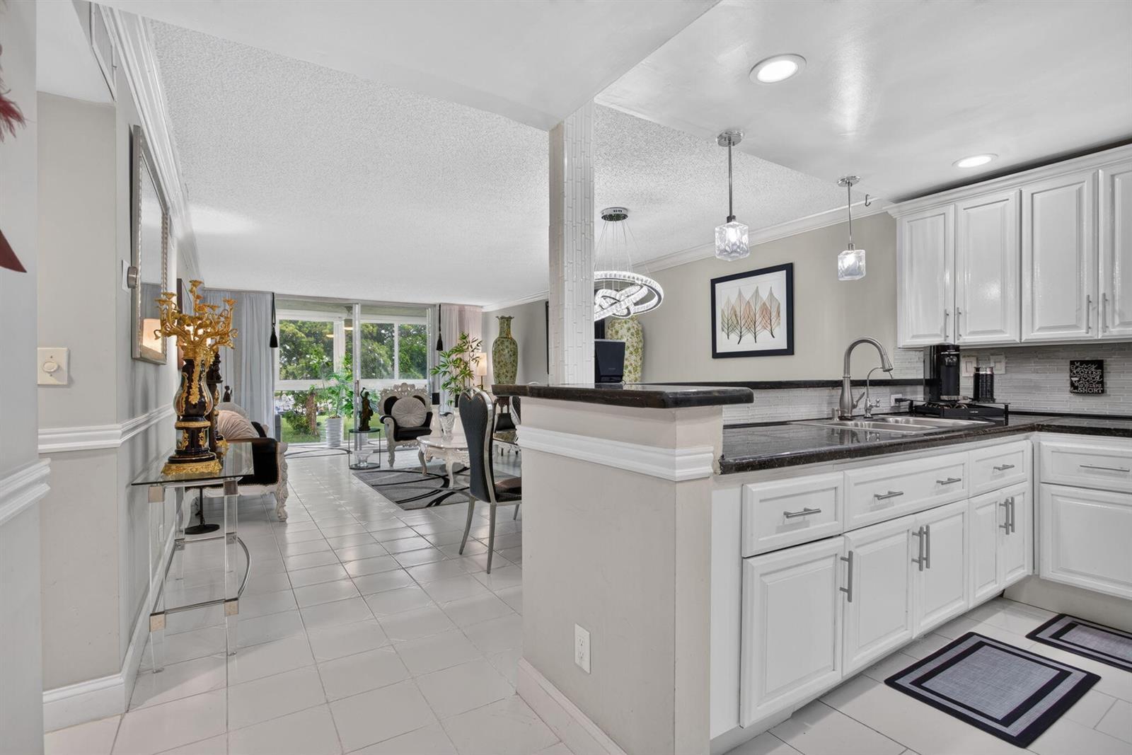 9201 Sunrise Lakes Boulevard # 202, Sunrise FL 33322
