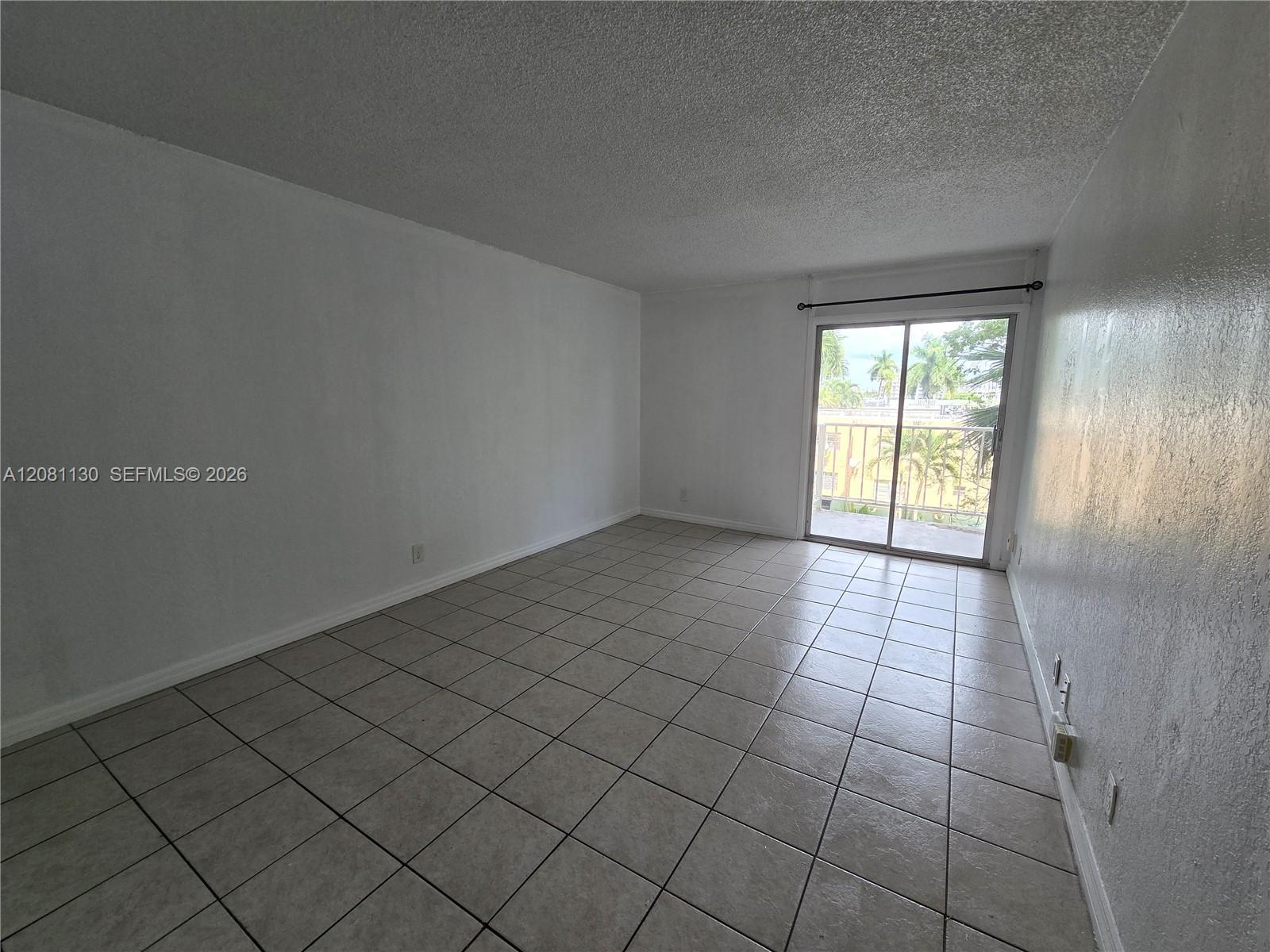 4550 NW 9th St # 310E, Miami FL 33126