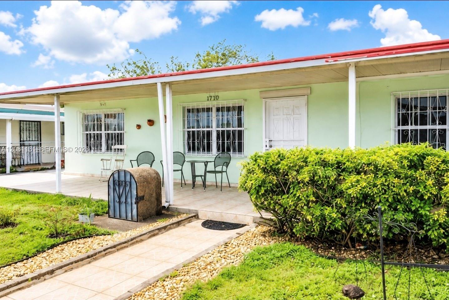 1220 E 10th Ave, Hialeah FL 33010