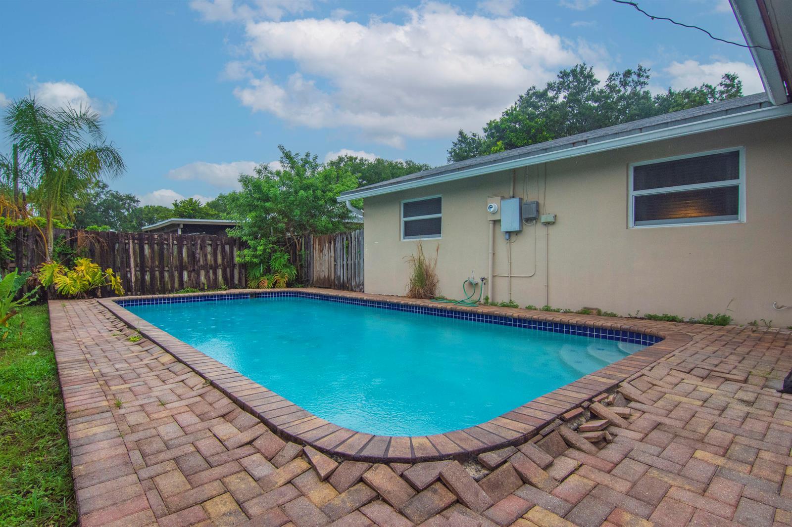 8860 SW 49TH Street, Cooper City FL 33328 photo 3