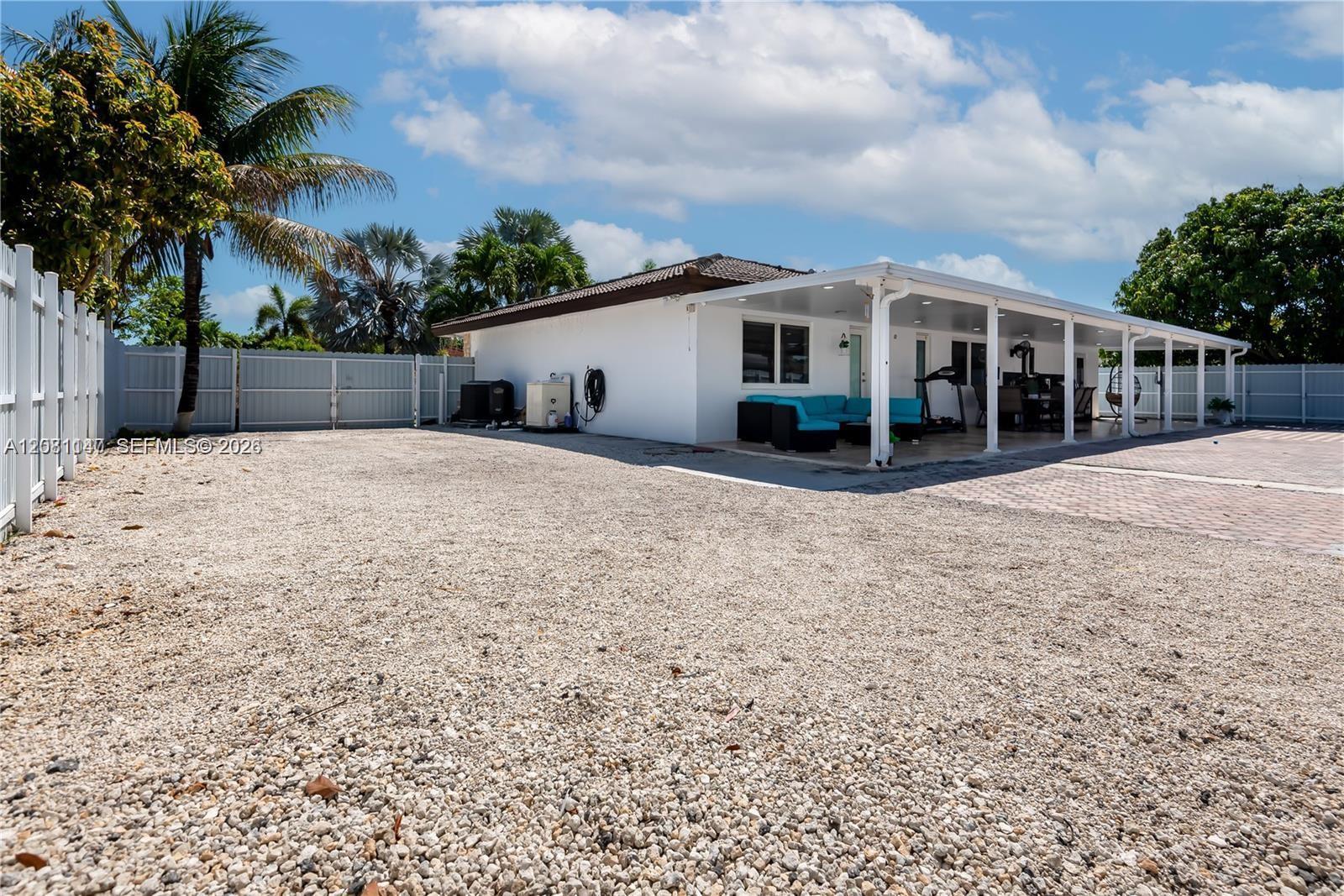 12485 SW 220th St, Miami FL 33170 photo 5