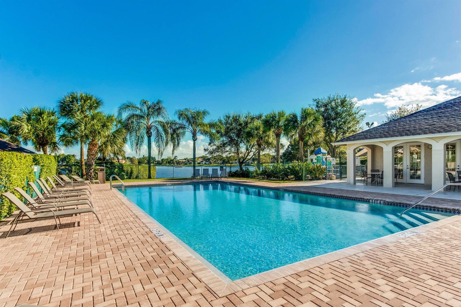 13053 Meadowbreeze Drive, Wellington FL 33414 photo 2