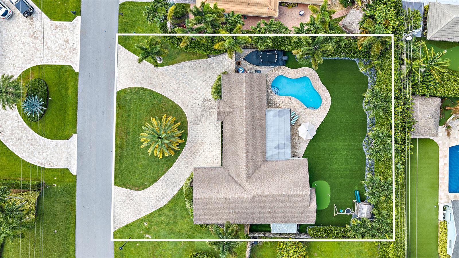 215 Golfview Drive, Tequesta FL 33469 photo 4