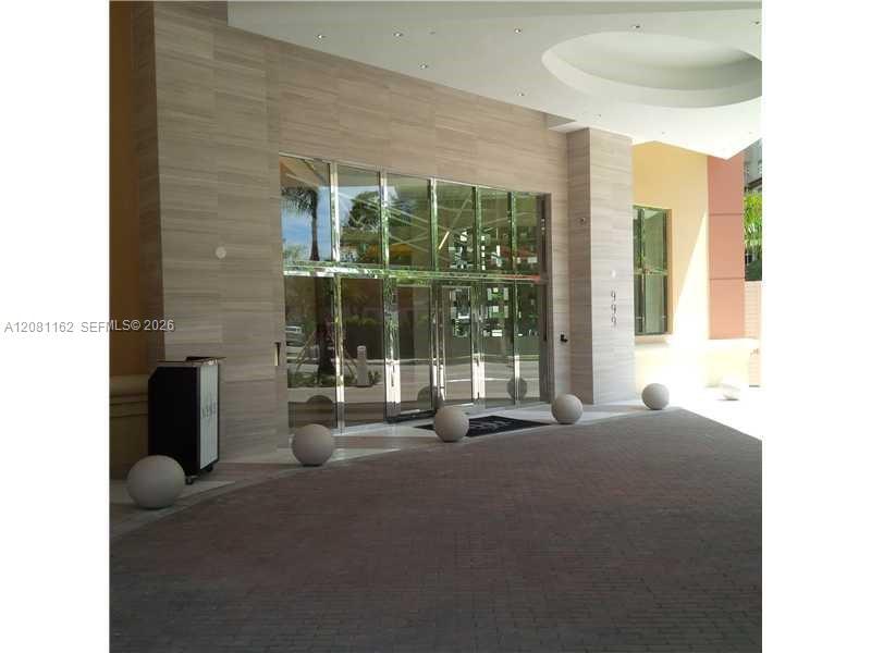 999 SW 1ST AVE # 2305, Miami FL 33130 photo 2