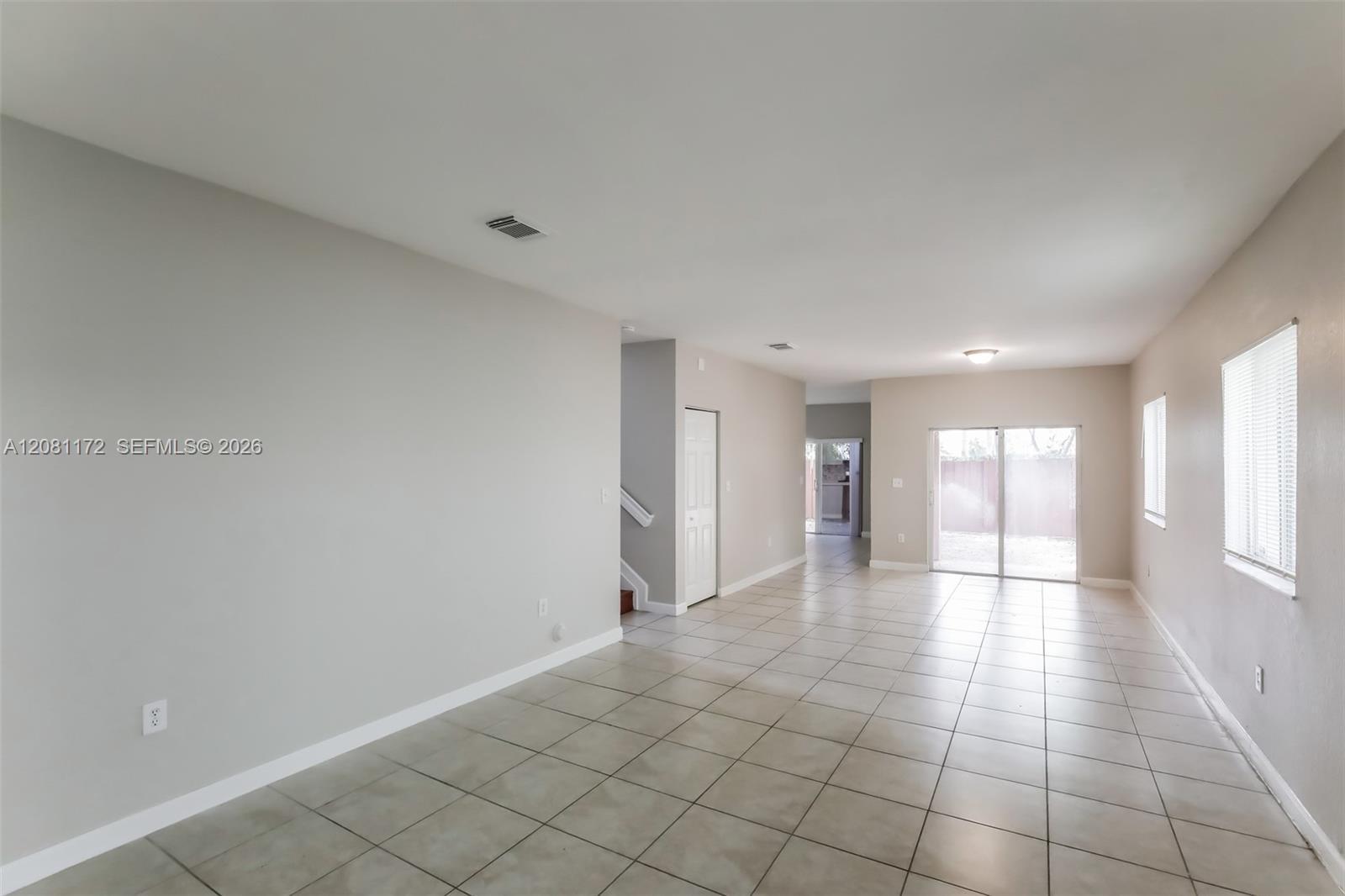 3432 NE 3rd Dr, Homestead FL 33033 photo 2