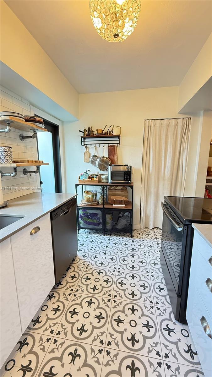 2 NE 44th St, Miami FL 33137 photo 3