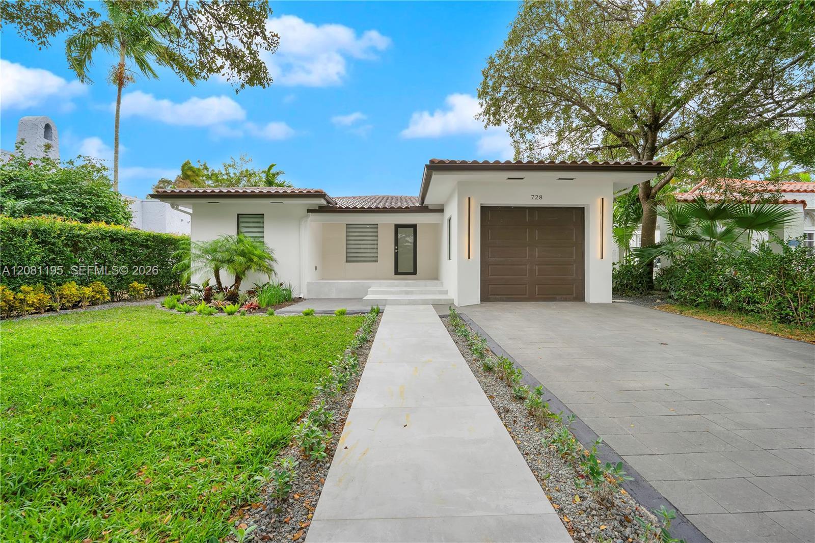 728 Majorca Ave, Coral Gables FL 33134 photo 2