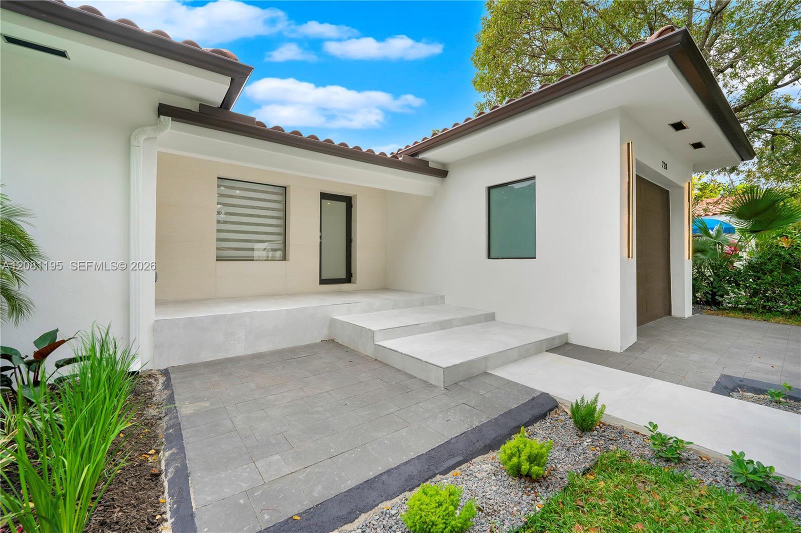728 Majorca Ave, Coral Gables FL 33134 photo 3