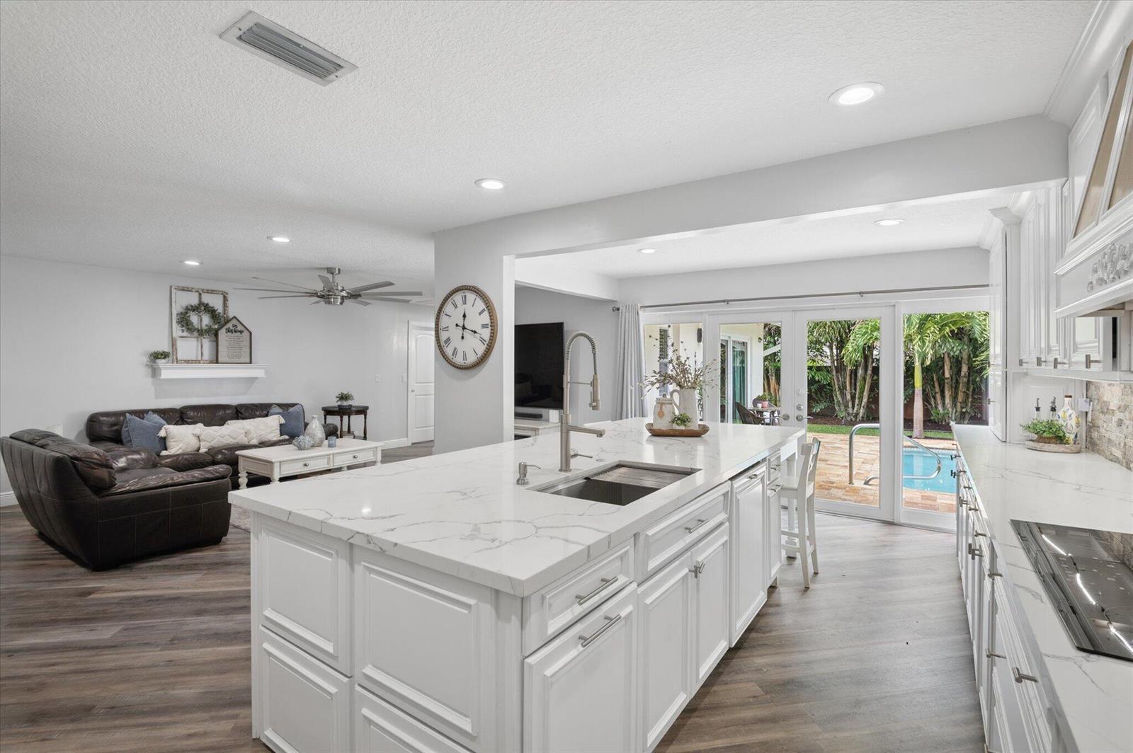 2740 NW 106th Avenue, Coral Springs FL 33065 photo 4