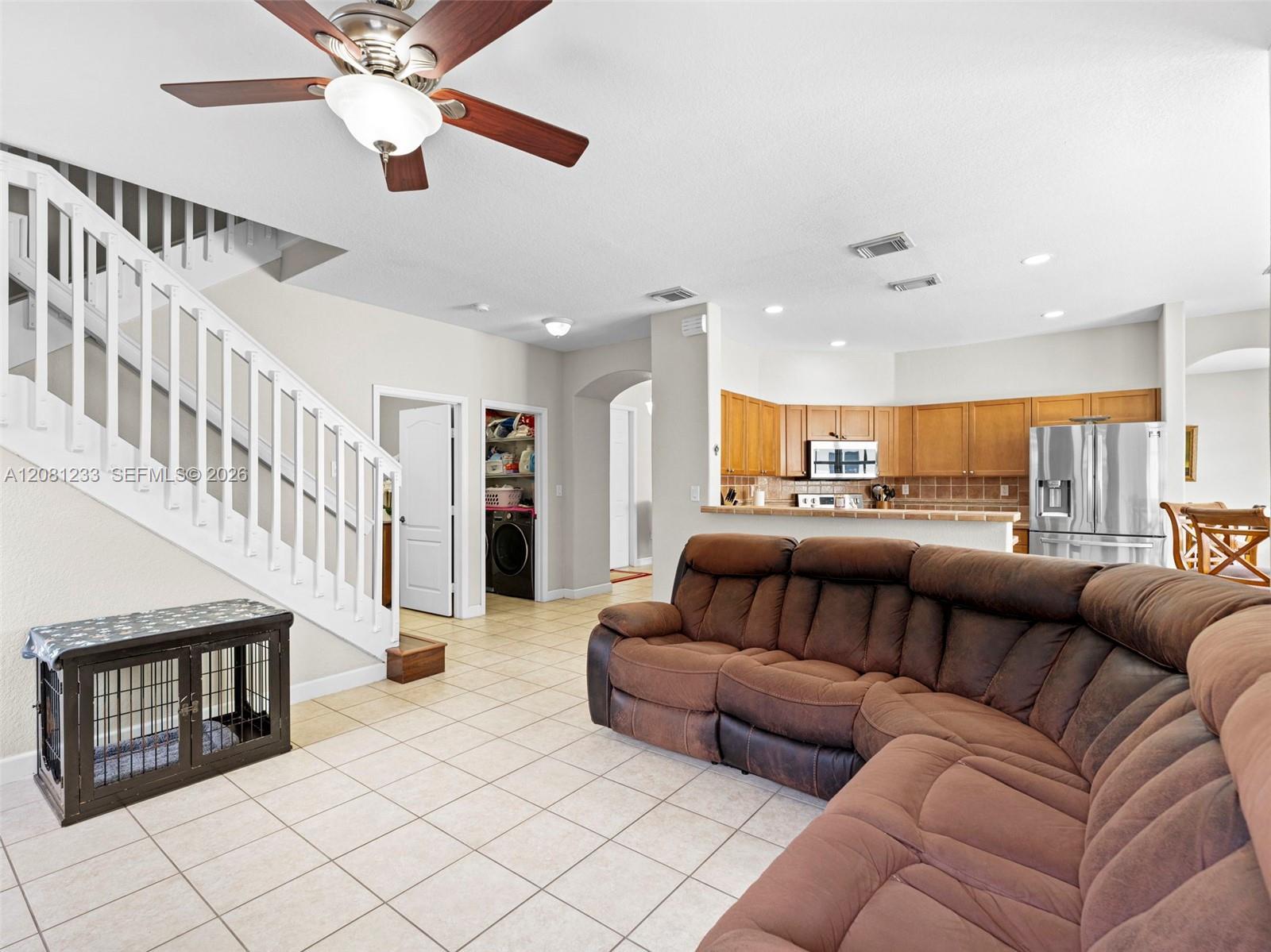 15541 SW 21st Ter, Miami FL 33185 photo 4