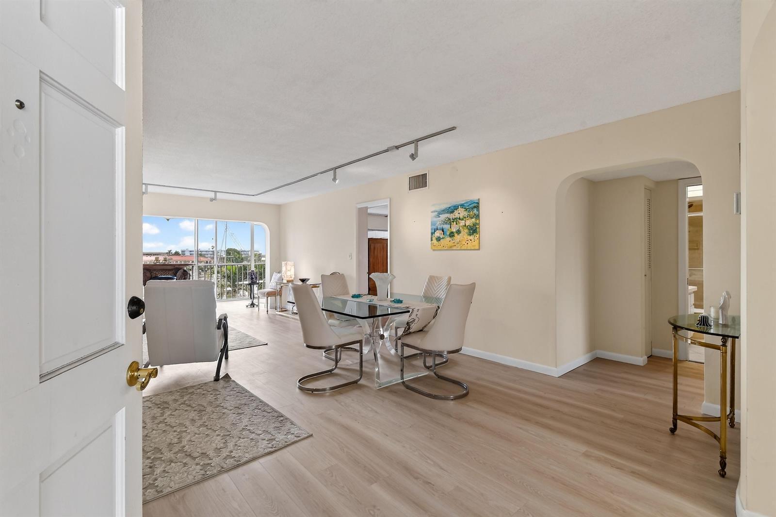 907 Marina Drive Unit 306, North Palm Beach FL 33408 photo 3