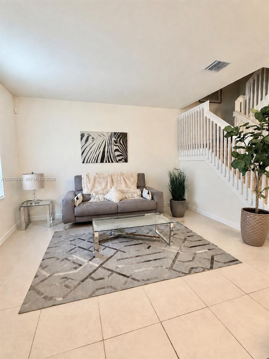 3344 W 105th Ter, Hialeah FL 33018 photo 2