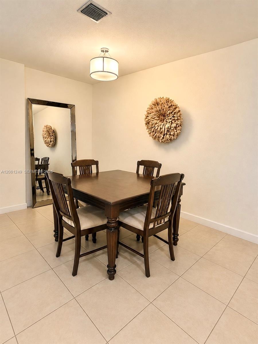 3344 W 105th Ter, Hialeah FL 33018 photo 4