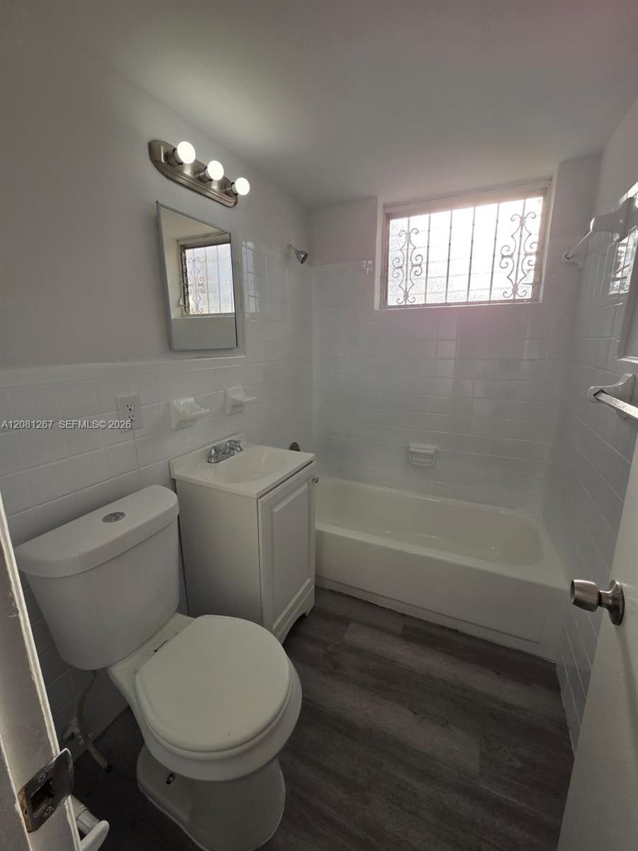 1628 SW 7th St # 5, Miami FL 33135 photo 5