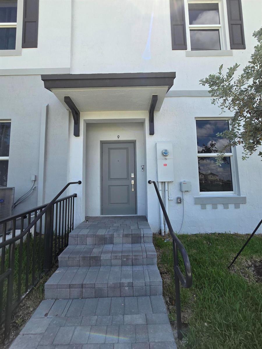 15671 SW 280th Street UNIT 9, Homestead FL 33032 photo 2