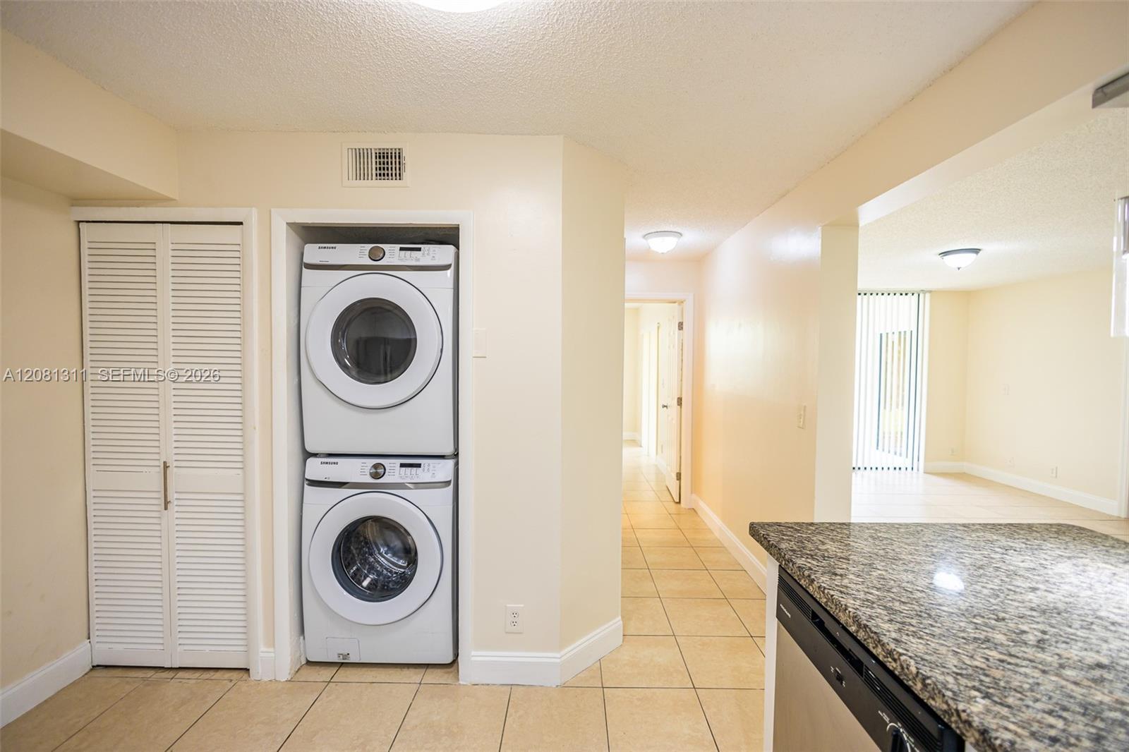 5681 Riverside Dr, Coral Springs FL 33067 photo 5