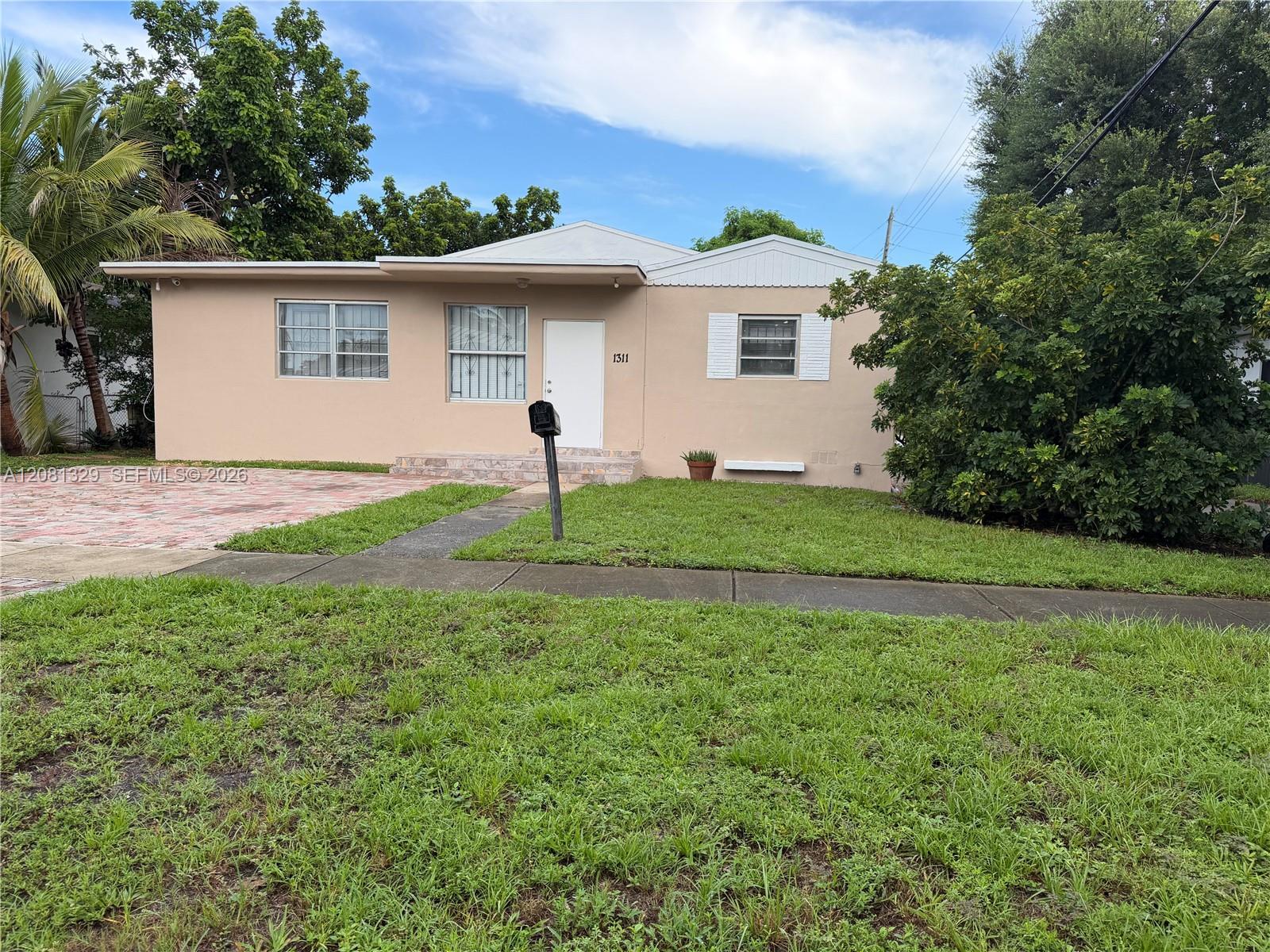 1311 NE 157 ST, North Miami Beach FL 33162