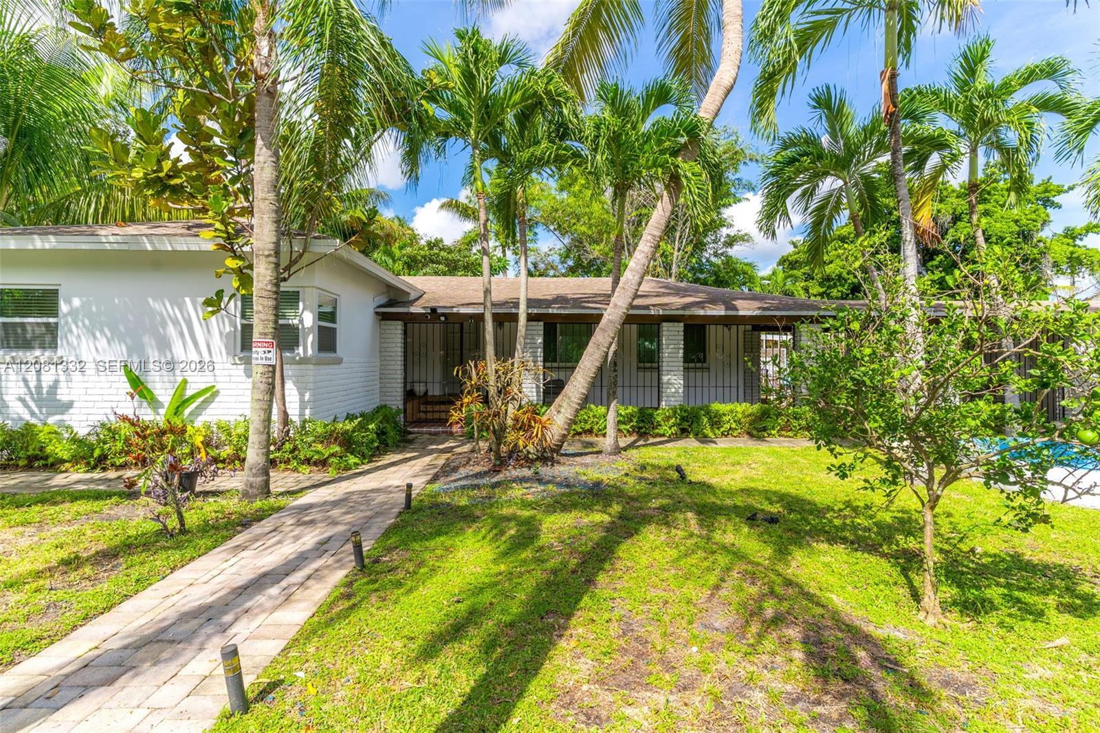 2407 Washington St, Hollywood FL 33020 photo 3