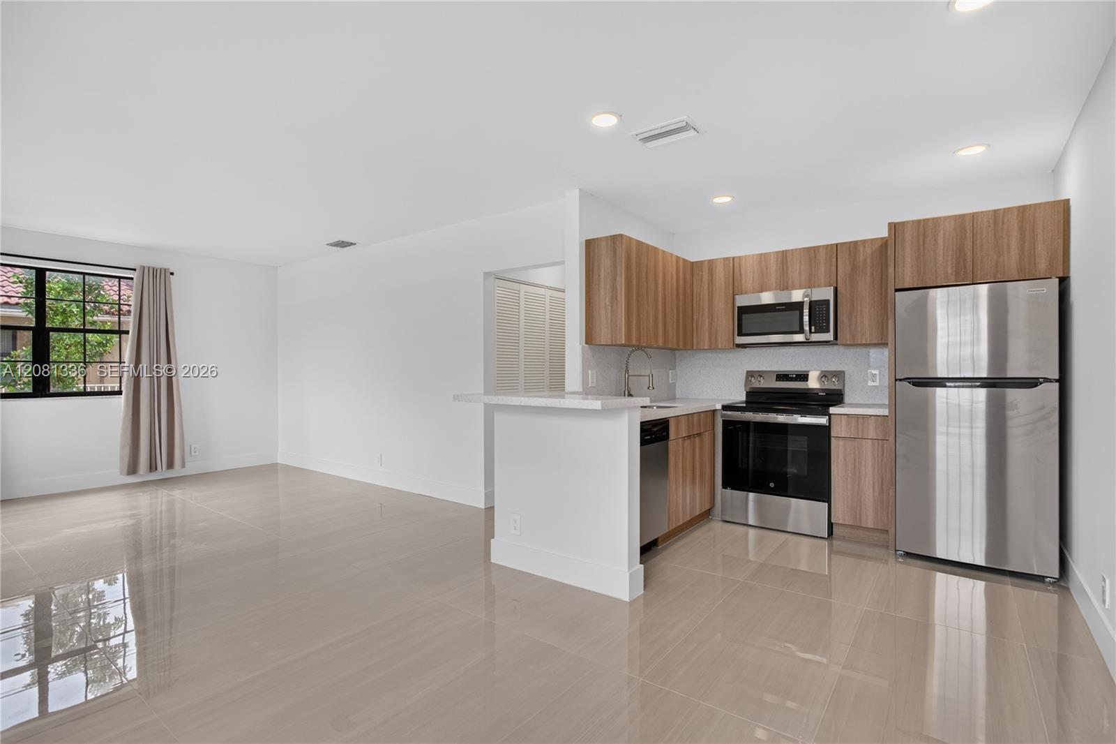 2830 Coral Springs Dr # 2830, Coral Springs FL 33065 photo 3