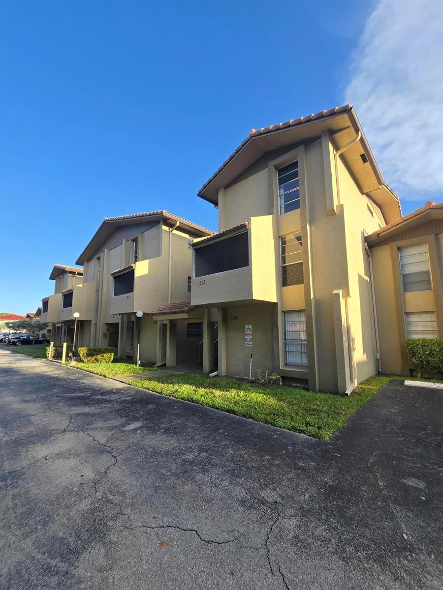 11101 Royal Palm Boulevard # 213, Coral Springs FL 33065 photo 2