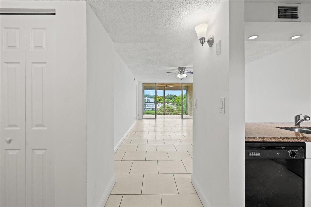 1831 Sabal Palm Drive # 403, Davie FL 33324 photo 4